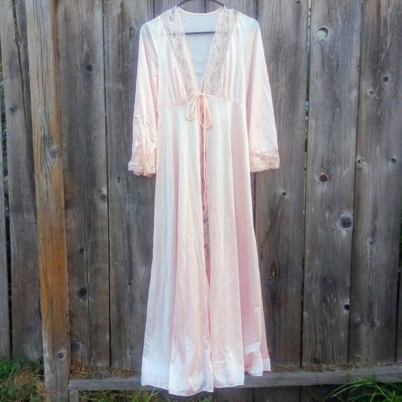pink lace dressing gown